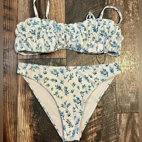 Leaf Print Bikini - Picture 1 of 7